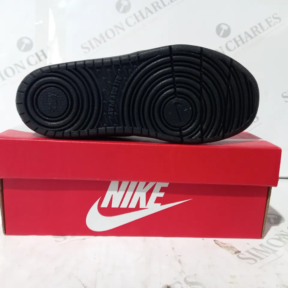 BOXED PAIR OF NIKE COURT BOROUGH CHILDRENS SHOES IN BLACK UK SIZE 12
