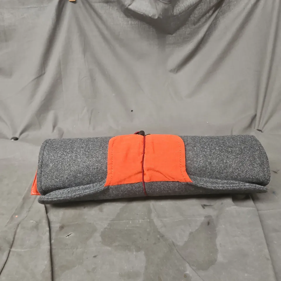 STOOV BIG HUG HEATED COVER UNXBOXED