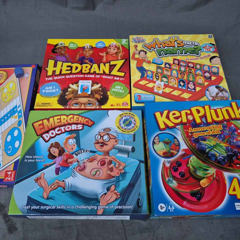 LOT OF 5 ASSORTED BOARD GAME STO INCLUDE HEDBANZ AND KER PLUNK