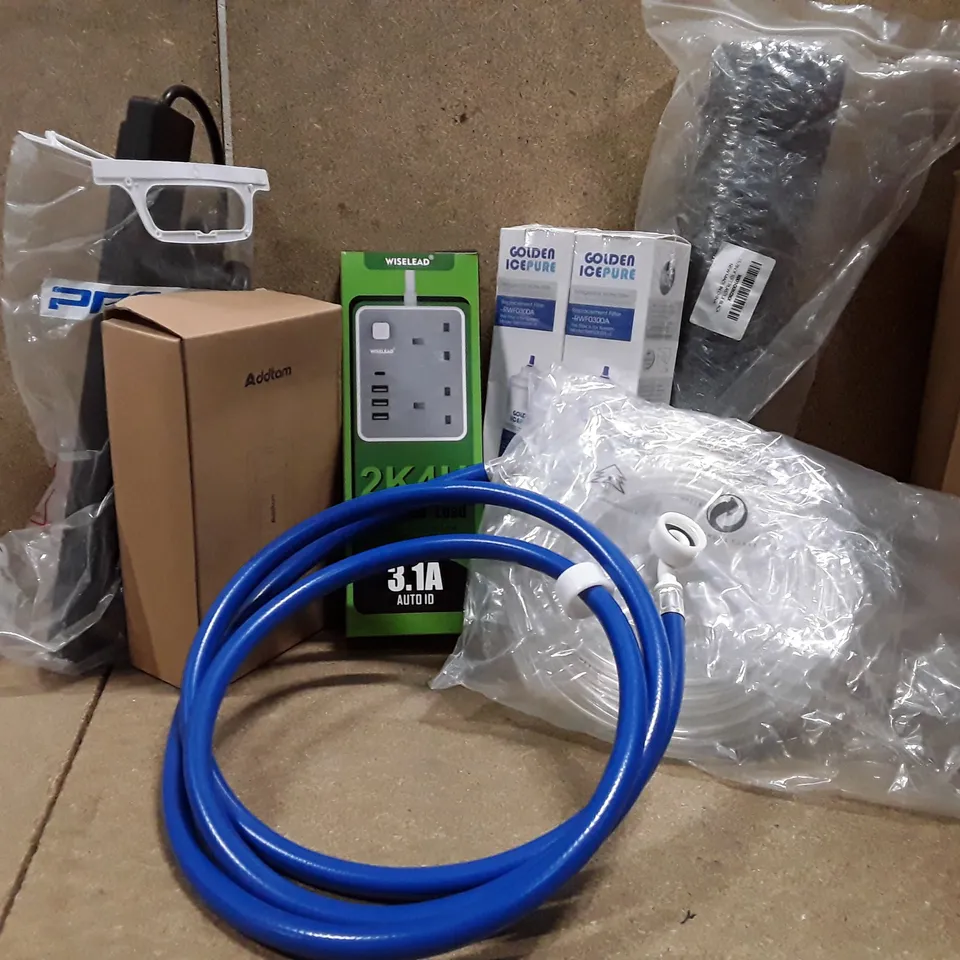 LOT OF LARGE QUANTITY OF HOUSEHOLD ITEMS TO INCLUDE PLUGS ADAPTORS PIPING HDMI CABLES ETC 