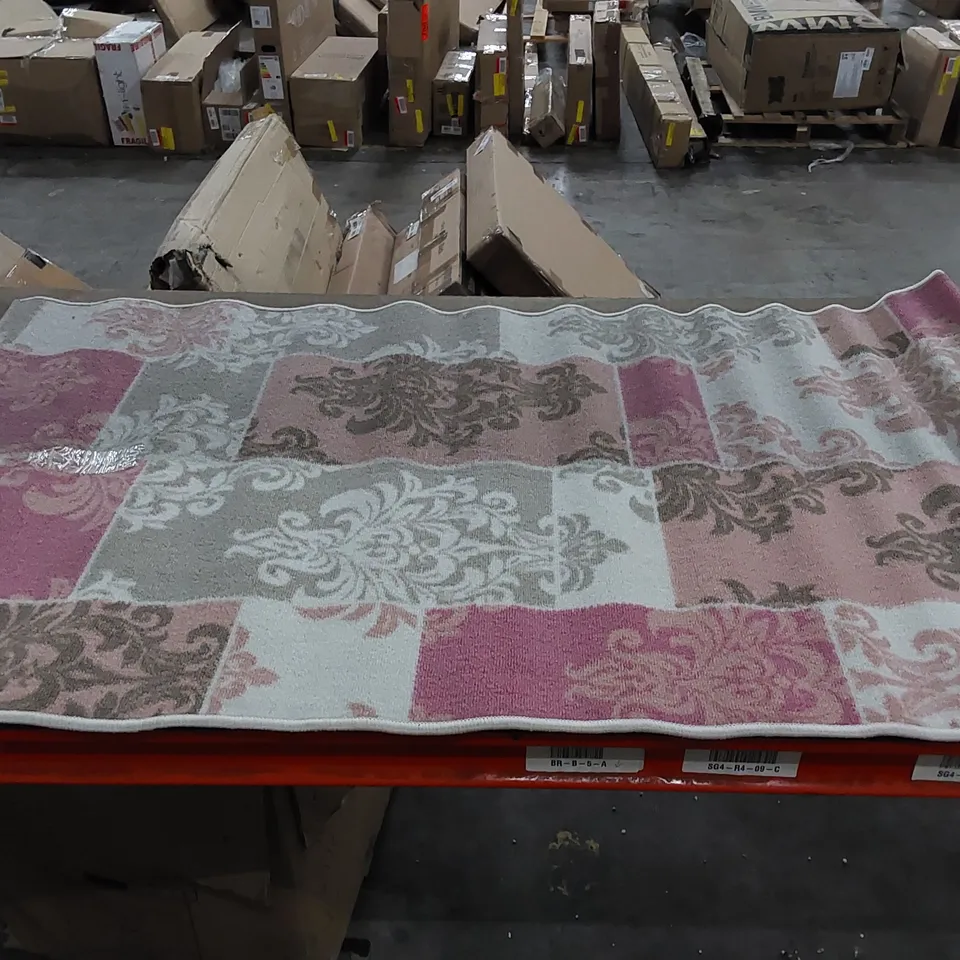 SPLENDID PINK MAT/RUG // SIZE: 80 X 150 cm