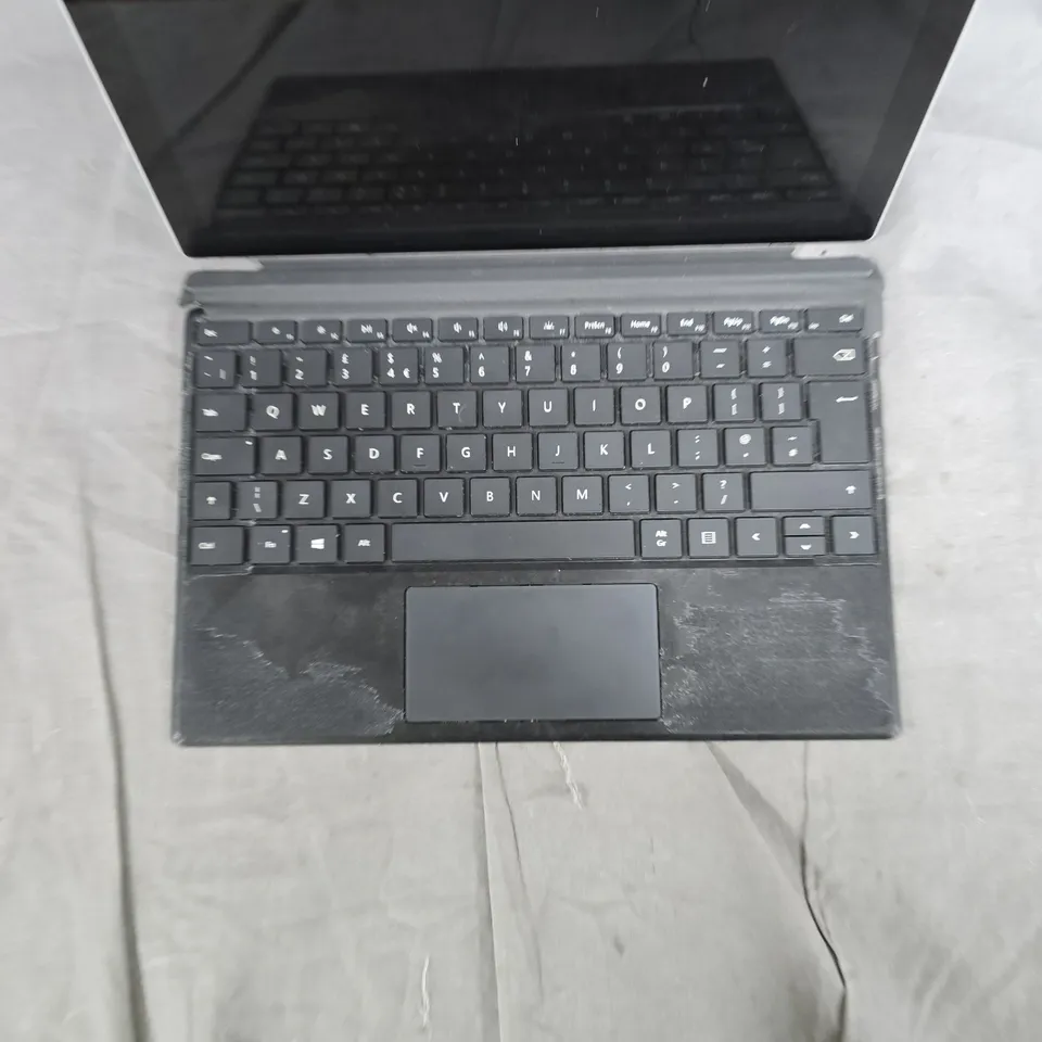 MICROSOFT SURFACE PRO 5 WITH KEYBOARD – I5, 8GB RAM, 256GB SSD, 12.3" DISPLAY