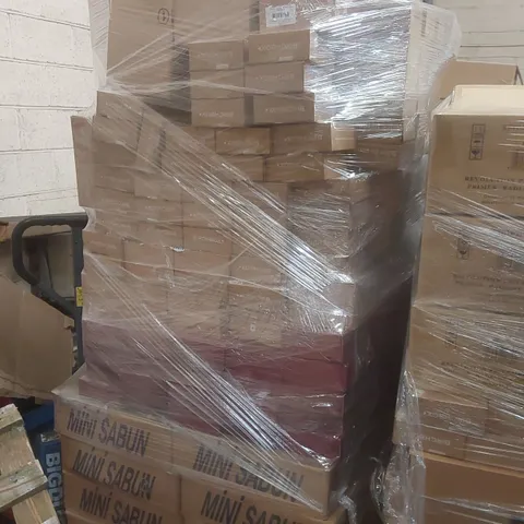 PALLET CONTAINING A VERY LARGE QUANTITY OF ASSORTED BEAUTY RELATED PRODUCTS INCLUDING: VEGAN CLEANSING BARS, BIRCHBOX BEAUTY SETS ECT