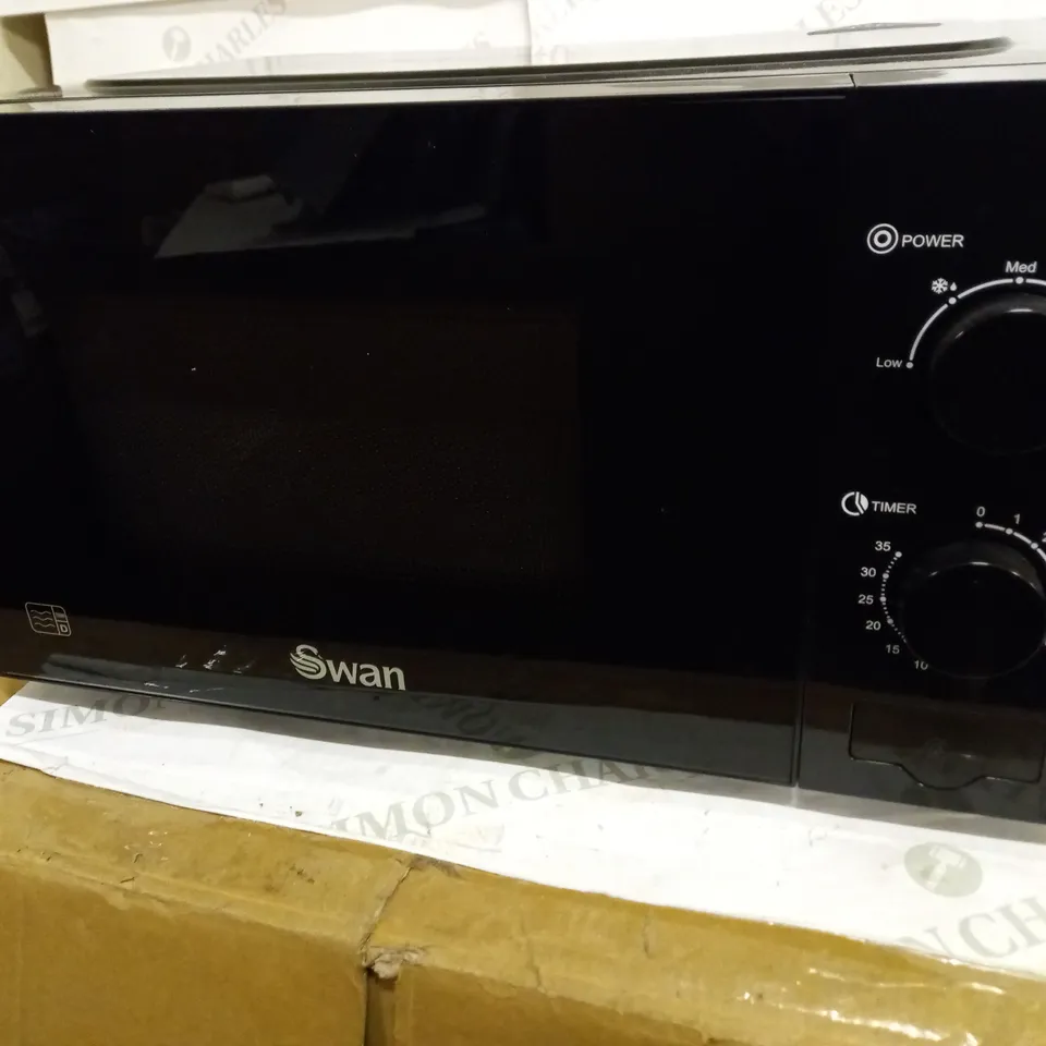 SWAN 20L 700W MANUAL MICROWAVE RRP £54