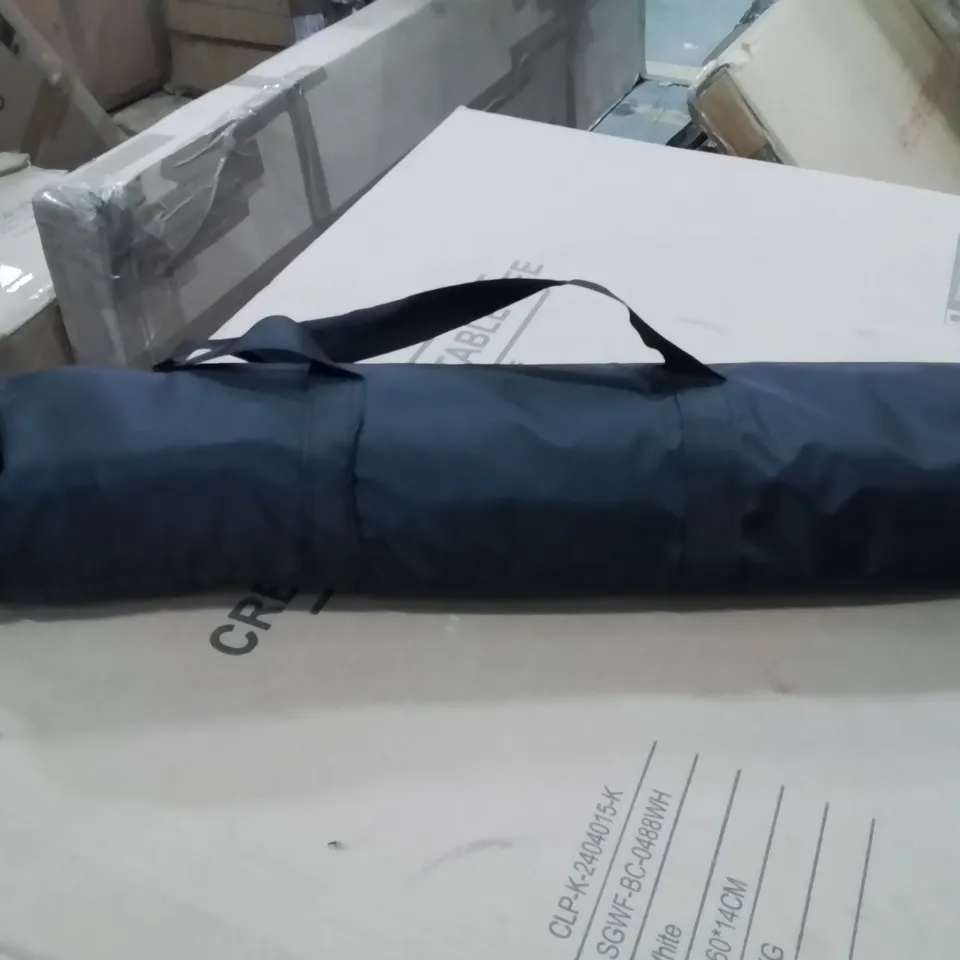BAGGED CAMPING CHAIR