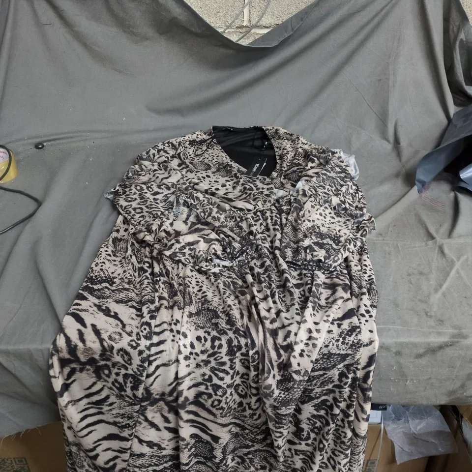 ROMAN CURVE WOMEN’S ANIMAL PRINT KIMONO-STYLE WRAP GARMENT