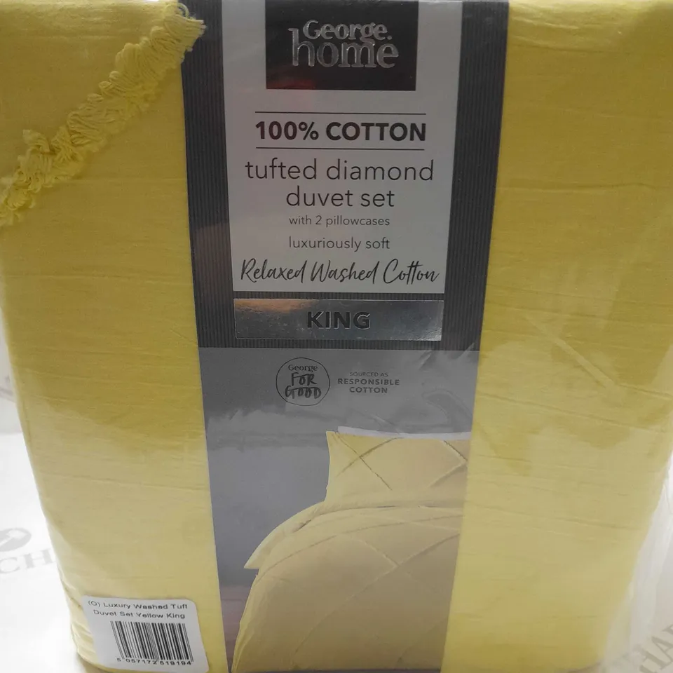 LOT OF 6 GEORGE TUFTED DIAMOND YELLOW DUVET SETS - KING SIZE	