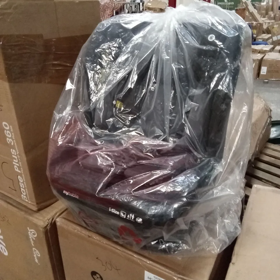BAGGED MYBABIIE I-SIZE CAR SEAT AND BASE