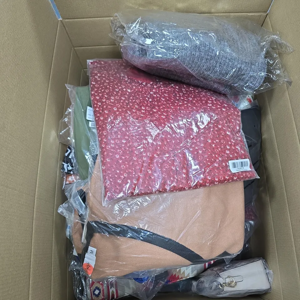 BOX OF APPROXIMATELY 15 ASSORTED CLOTHING ITEMS IN VARIOUS COLOURS, SIZES AND STYLES