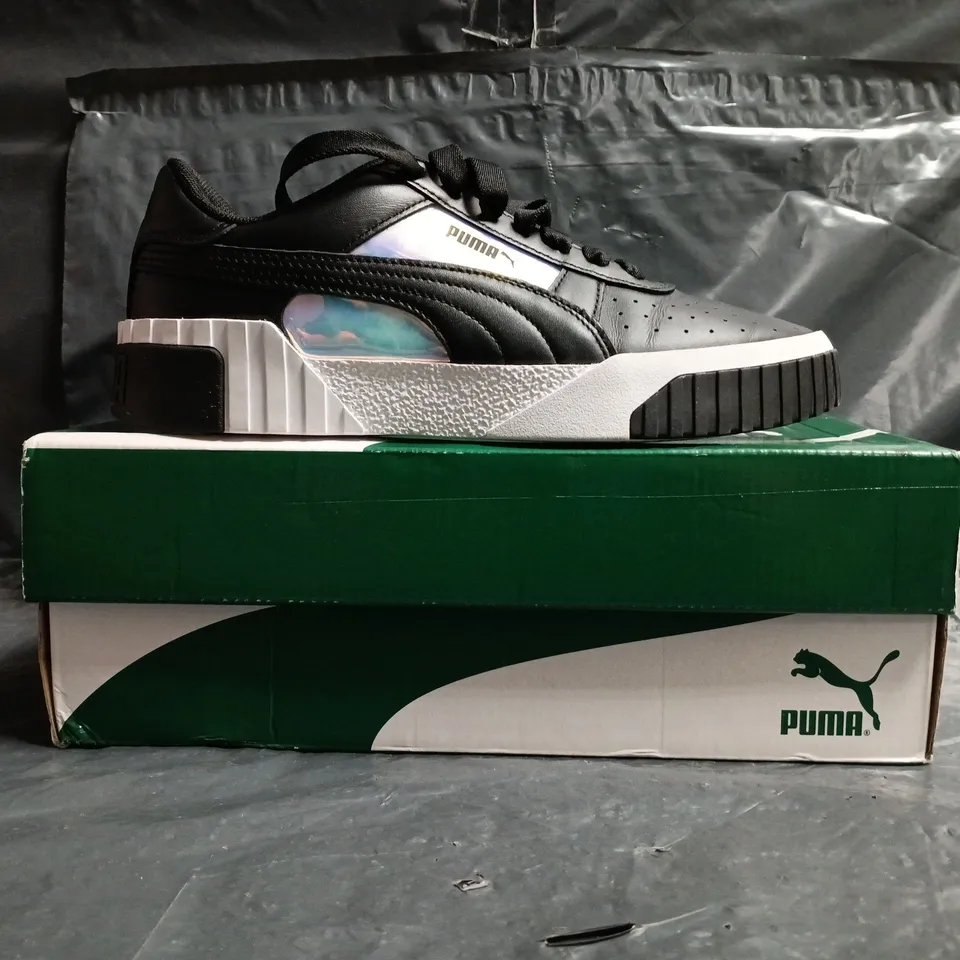 BOXED PAIR OF PUMA CALI GLOW TRAINERS IN BLACK SIZE UK 4
