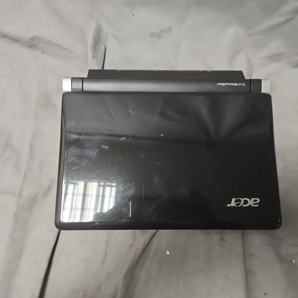 ACER ASPIRE ONE KAV60 LAPTOP
