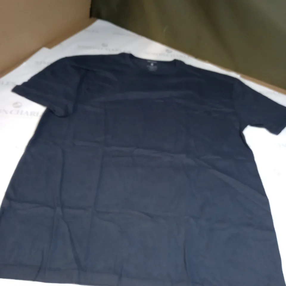 TRUE CLASSIS NAVY BLUE SHIRT SIZE XL 