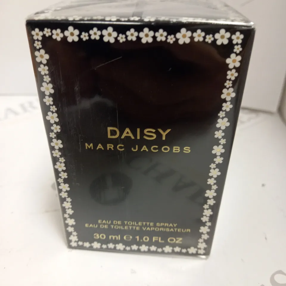 BOXED AND SEALED MARC JACOBS DAISY EAU DE TOILETTE 30ML