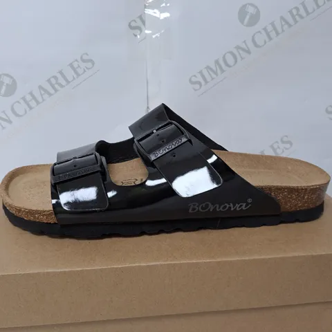 BONOVA OPEN TOE BLACK SANDAL SIZE 7
