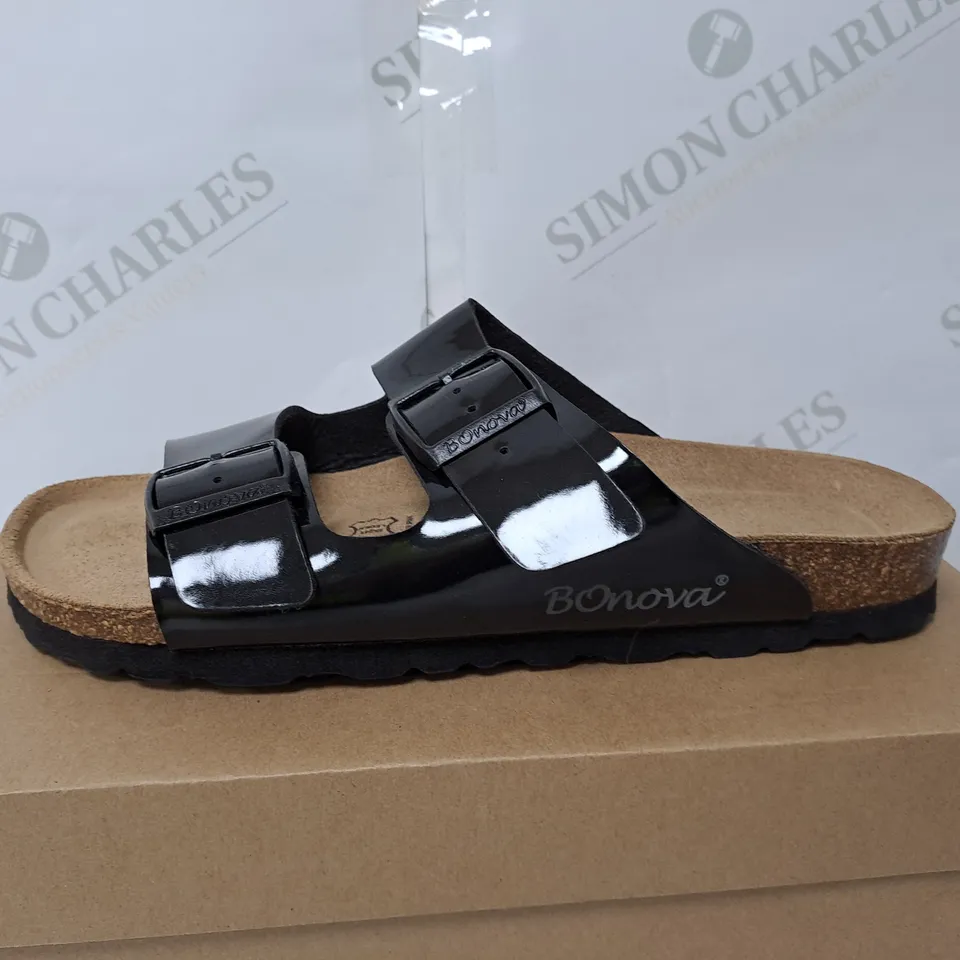 BONOVA OPEN TOE BLACK SANDAL SIZE 7
