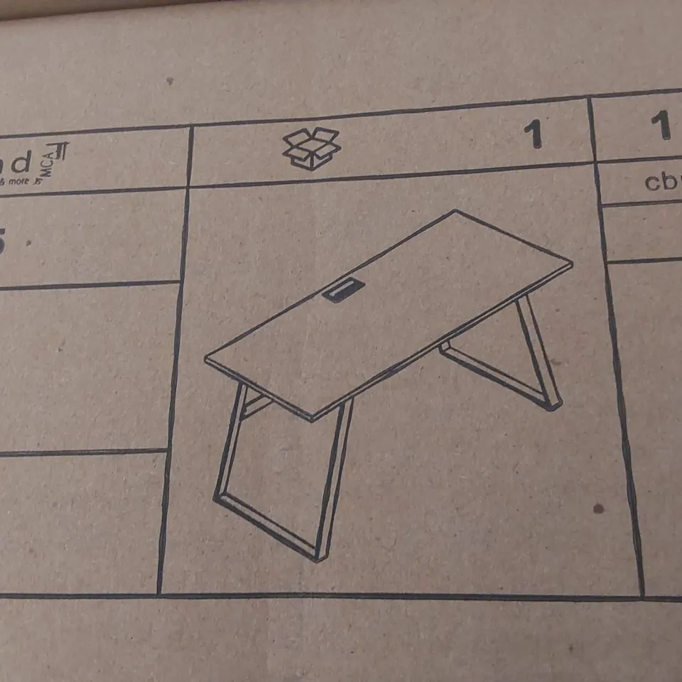 BOXED ANDRIA DESK, WHITE LACQUERED FINISH AND STAINLESS STEEL LAPTOP TABLE/COMPUTER DESK, 140 CM