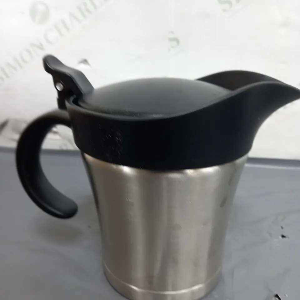 COOK'S ESSENTIALS INSULATED GRAVY JUG