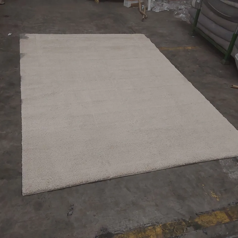 QUALITY DESIGNER RUG - APPROXIMATELY 290 x 200cm