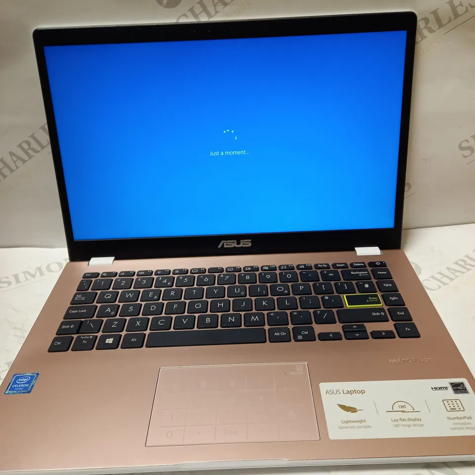 ASUS E210 11.6IN CELERON 4GB 64GB CLOUDBOOK - PINK