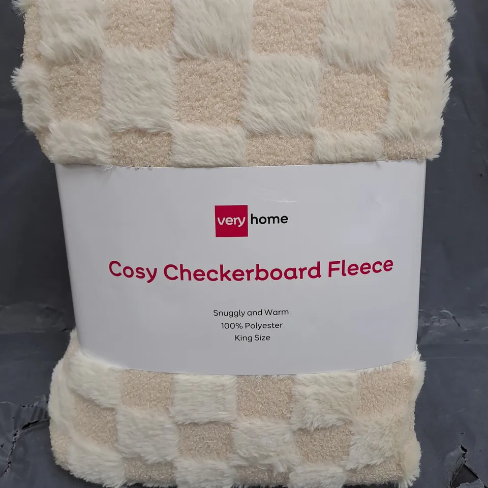 VERY HOME COSY CHECKERBOARD FLEECE KING SIZE 