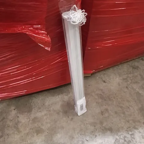 PALLET OF ASSORTED ITEMS INCLUDING - WINDOW BLINDS