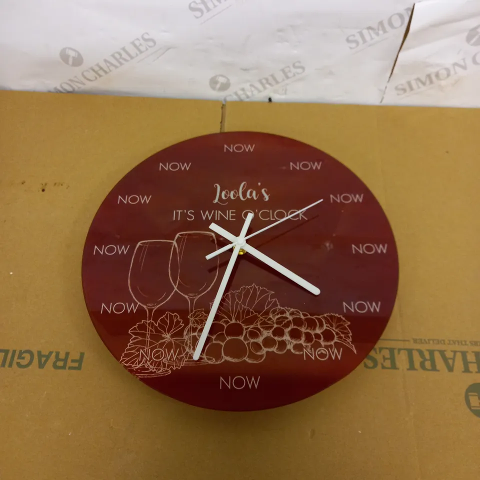 PERSONLISED WINE O CLOCK GLASS CLOCK RRP £29.99