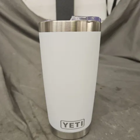 YETI DRINKS CONTAINER IN WHITE