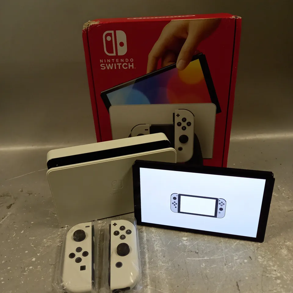 BOXED NINTENDO SWITCH GAMING CONSOLE 