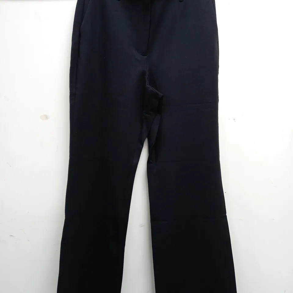 BODEN R0297 PANTS IN BLACK - UK14R