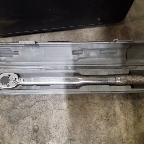 BOXED CLARKE PRO414 - 1/2" DRIVE REVERSIBLE HEAD TORQUE WRENCH