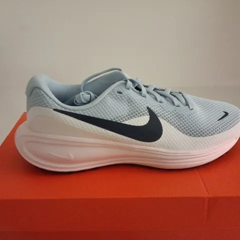 NIKE REVOLUTION HYDROGEN BLUE UK 6 BOXED