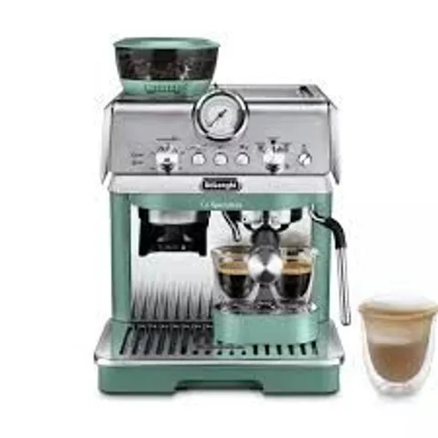 BOXED DE'LONGHI LA SPECIALISTA ARTE BARISTA PUMP ESPRESSO MACHINE - GREEN (1 BOX)