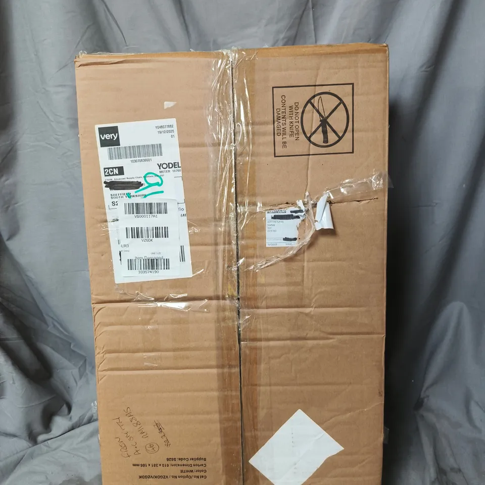 FESTIVE DEER SWAG CHRISTMAS WALL DECORATION RRP £45