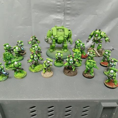 LARGE QUANTITY OF GAMESWORKSHOP FIGURES
