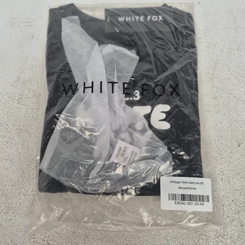 BAGGED WHITE FOX OFFSTAGE FITTED BABY TEE IN MONOCHROME - XS