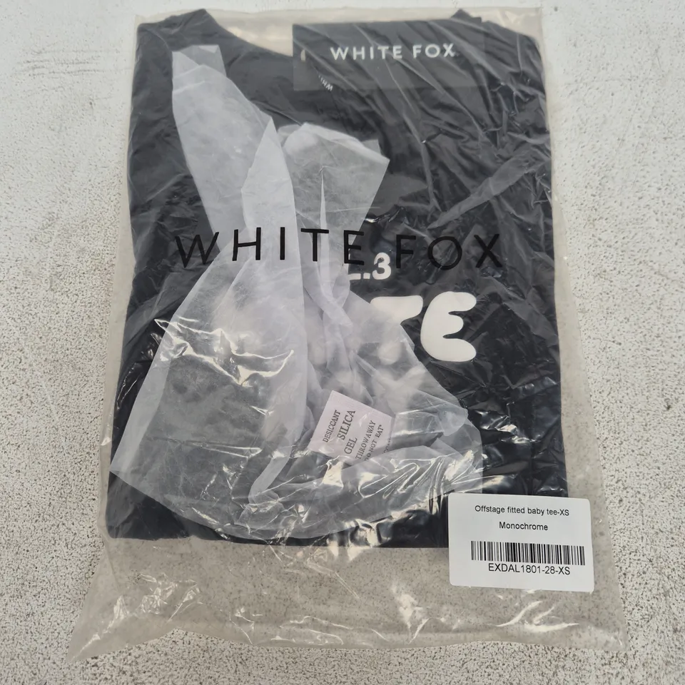 BAGGED WHITE FOX OFFSTAGE FITTED BABY TEE IN MONOCHROME - XS