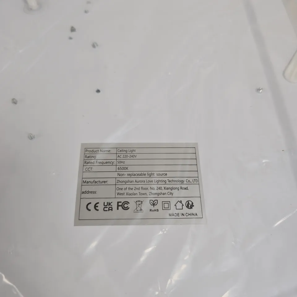 CEILING LIGHT – BOXED