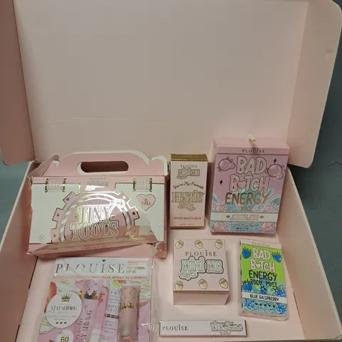 BOX OF APPROXIMATELY 7 ASSORTED PLOUISE COSMETIC PRODUCTS TO INCLUDE - TINY TOOLS BRUSH SET - TINTED BEAUTY BALM - STRAWBERRIES & CREAM MAKEUP REMOVER - ETC