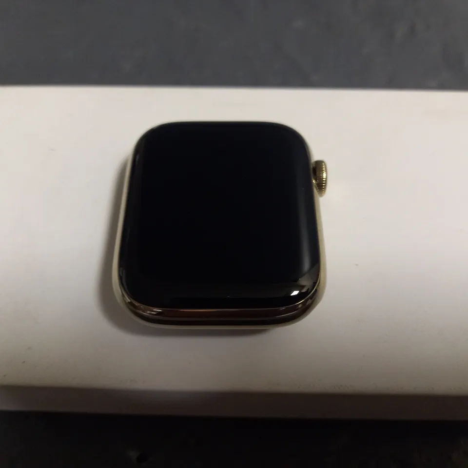 APPLE WATCH SERIES 7 45MM 