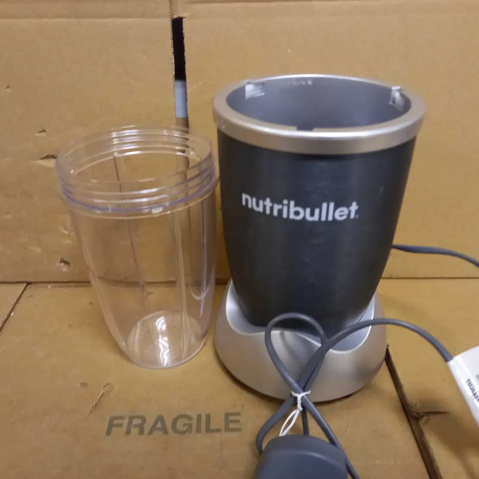 NUTRIBULLET 600 SERIES 600W NUTRITION EXTRACTOR 