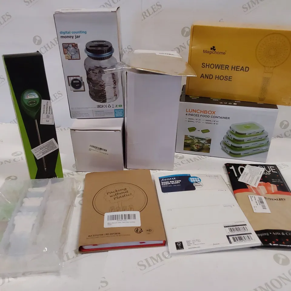BOX OF 12 BRAND NEW ITEMS TO INCLUDE FILOFAX DIARY, THREE TRAVEL MUGS, SHOWER HEAD