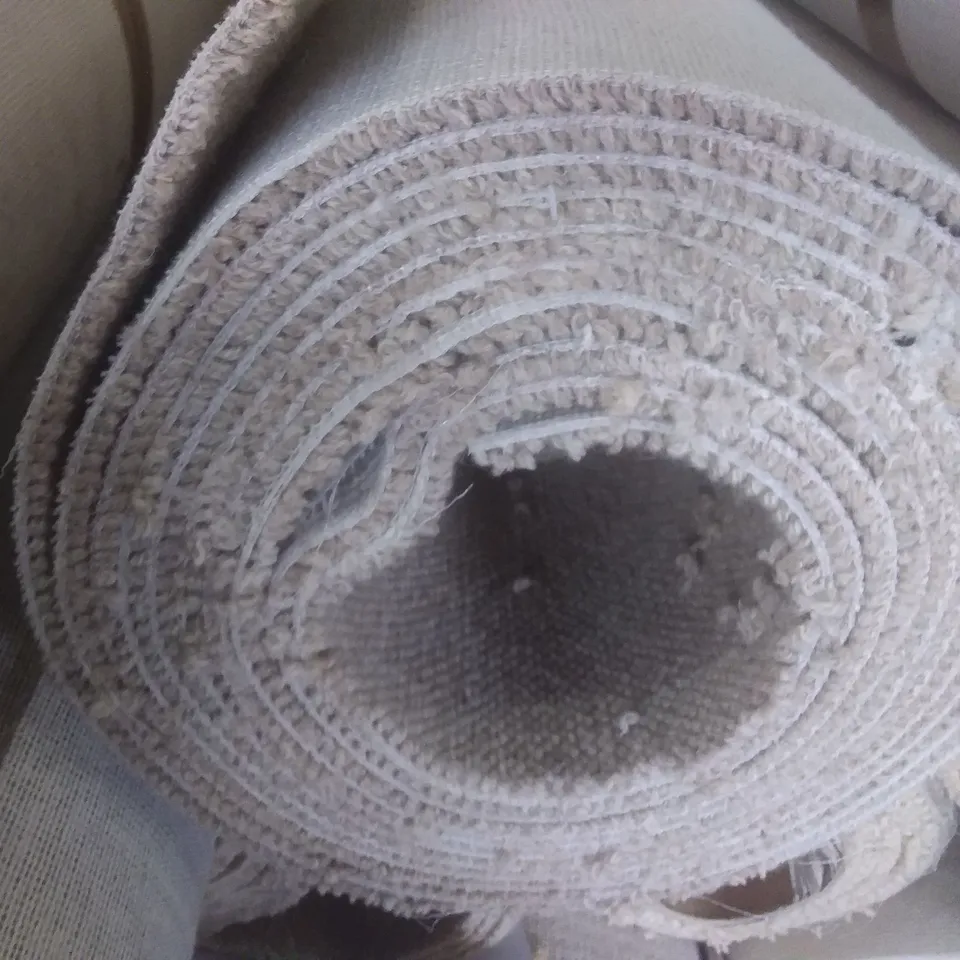 ROLL OF QUALITY BEACHCOMBER BARNACLE CARPET 4×7.85M