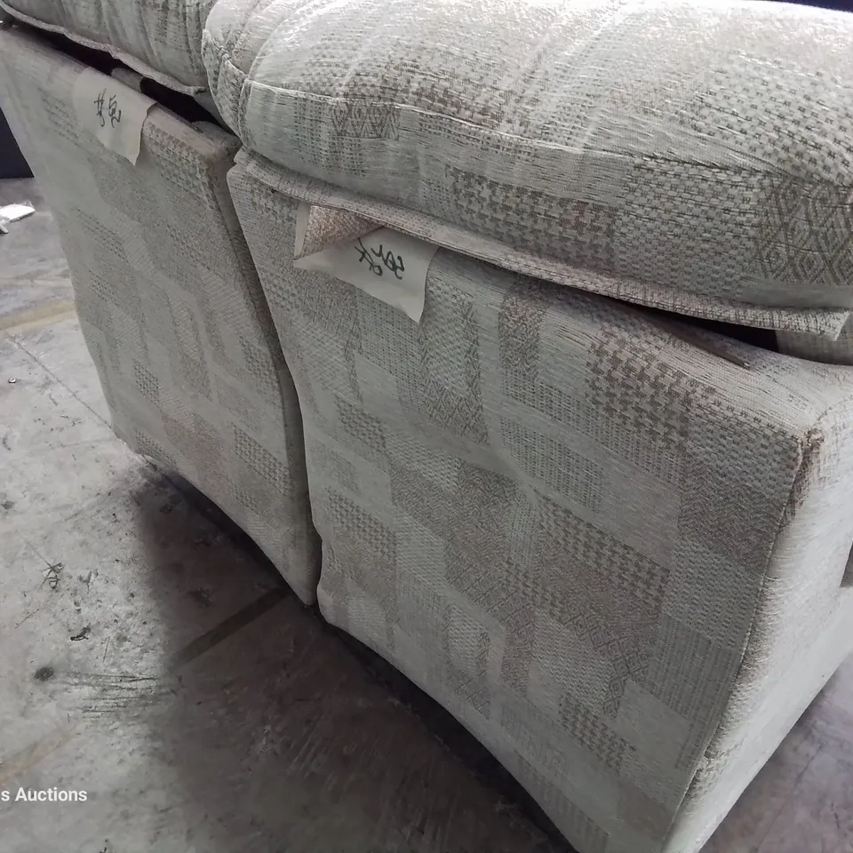 QUALITY BRITISH DESIGNER & MANUFACTURED G PLAN MALVERN TWO SEATER SOFA LYDIA BLUSH FABRIC 