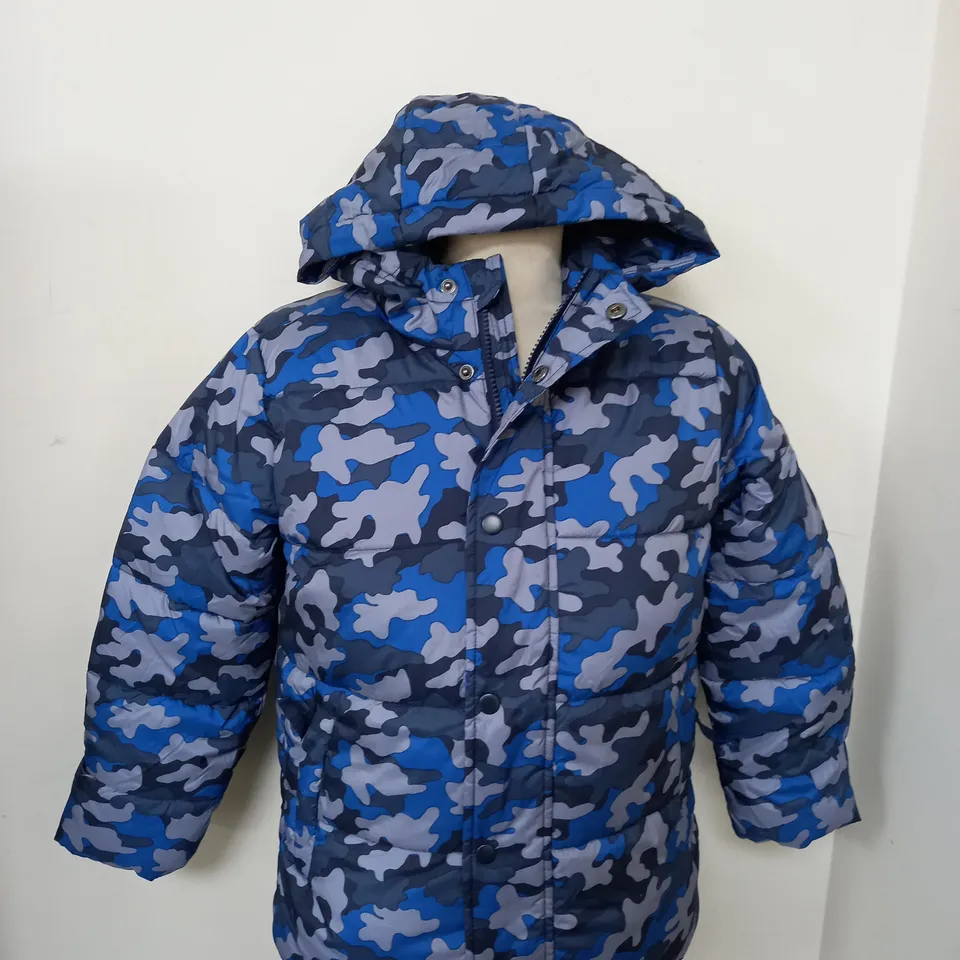 BOYS CAMOFLAUGE BUBBLE JACKET SIZE M