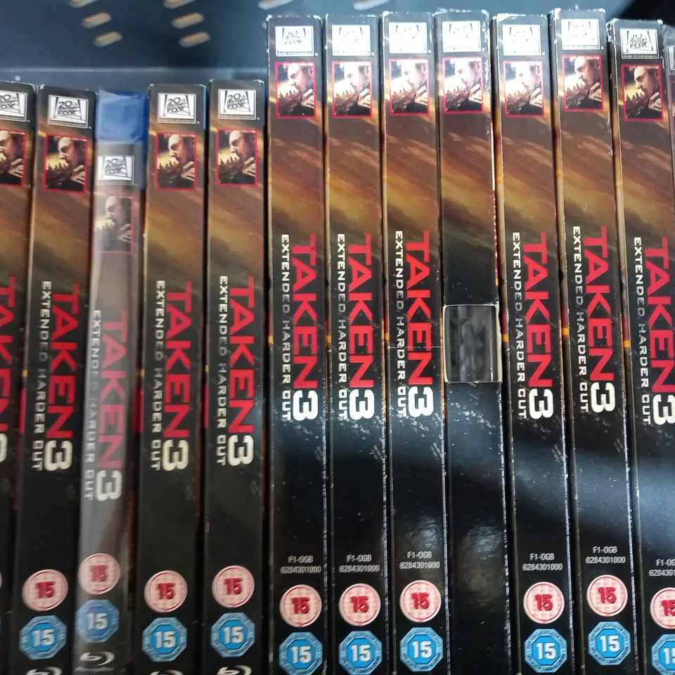 LOT OF APPROXIMATELY 19 TAKEN 3 BLU-RAYS & DVDS