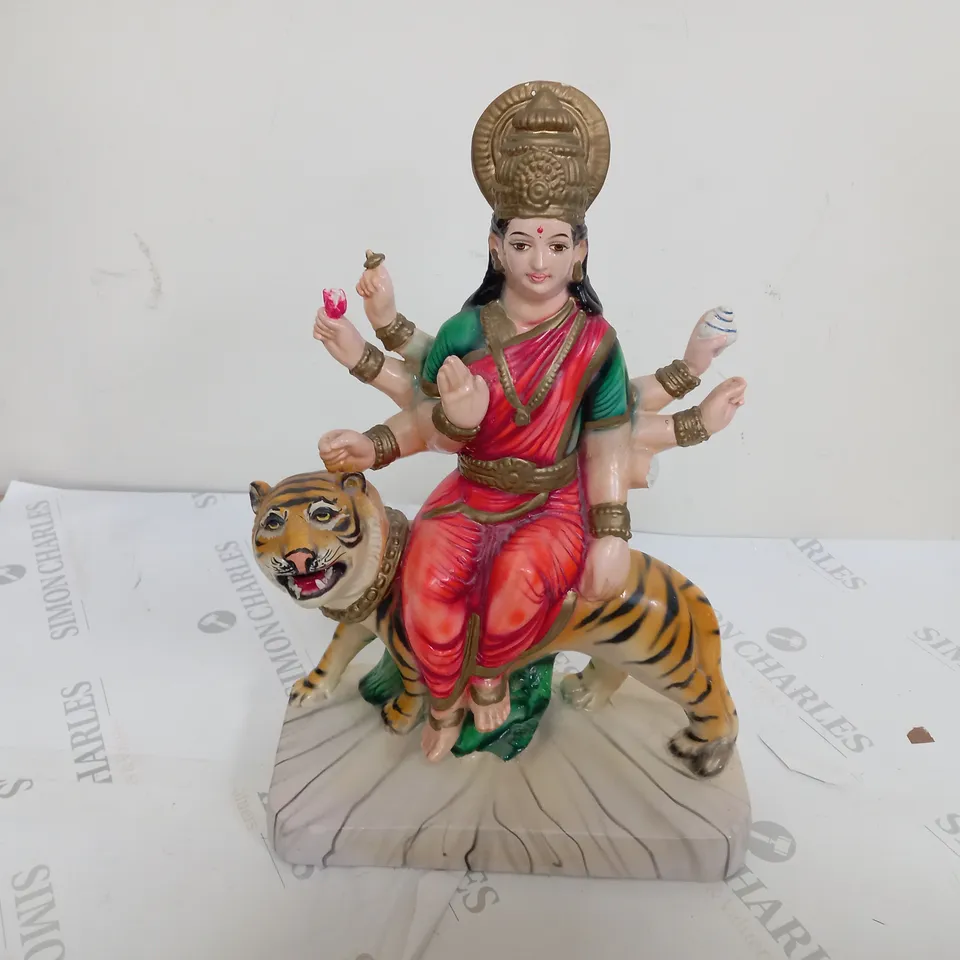 TRADITIONAL THEMED STATUE