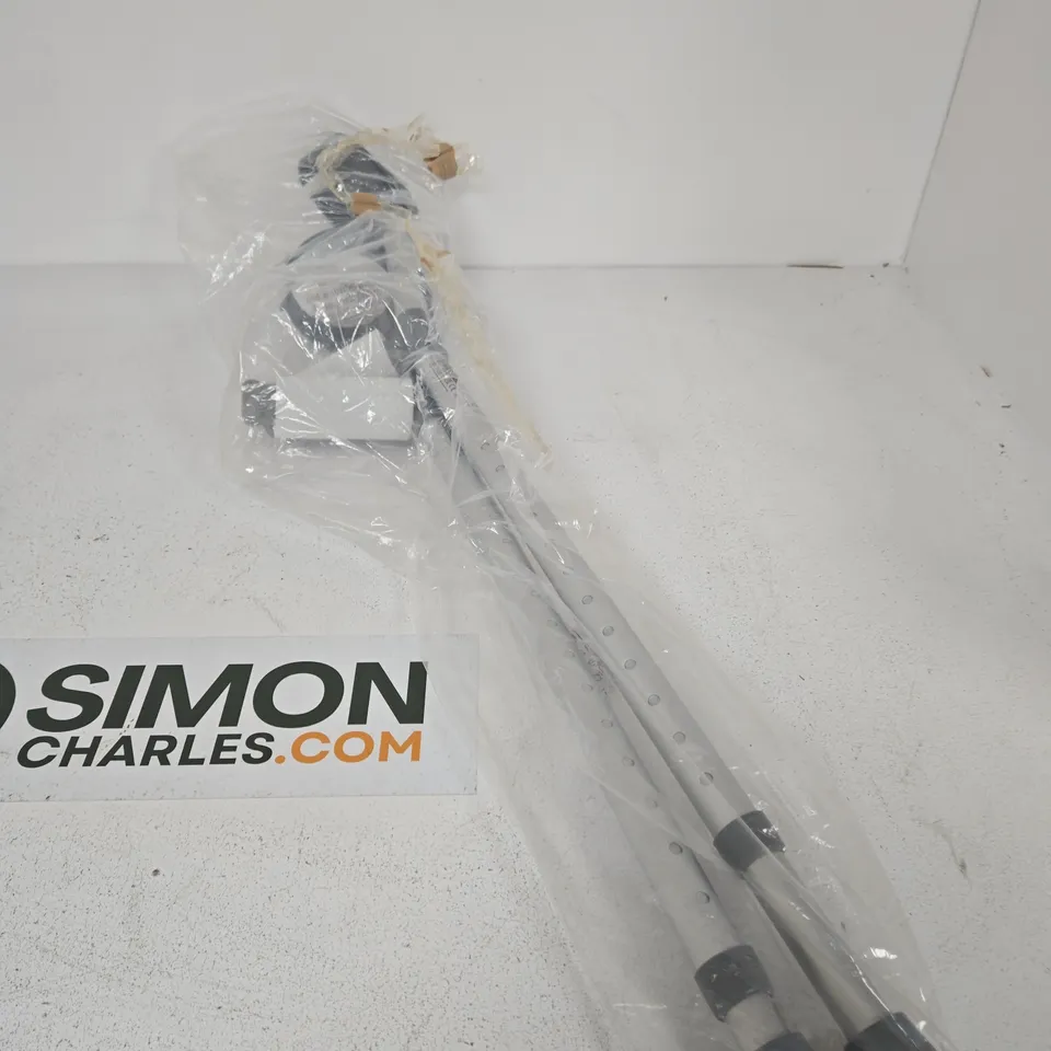 DAYS ADJUSTABLE CRUTCHES