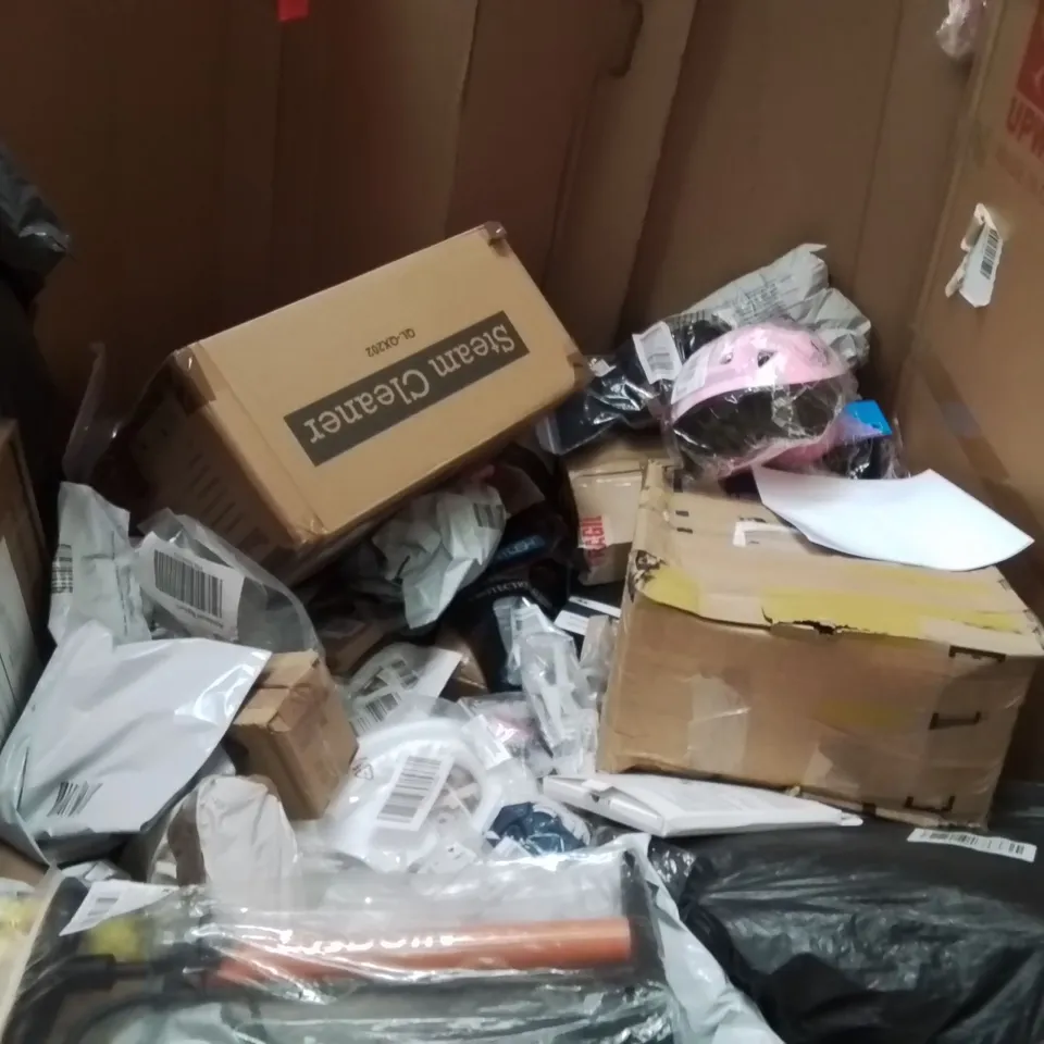 PALLET OF ASSORTED HOUSEHOLD GOODS AND PRODUCTS TO INCLUDE;FULL LENGTH MIRROR,STEAM CLEANER,BIKE PUMP