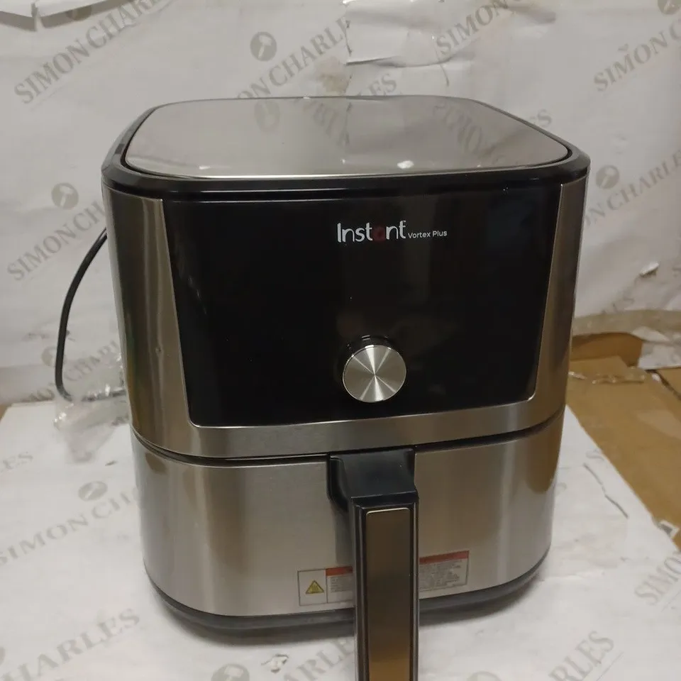 INSTANT VORTEX 6 PLUS AIR FRYER
