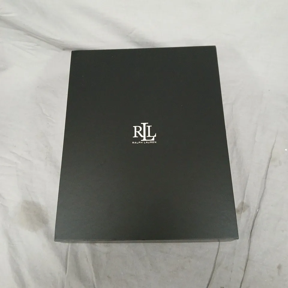 RALPH LAUREN BLACK HAT AND SCARF GIFT SET IN BOX. SCARF MISSING